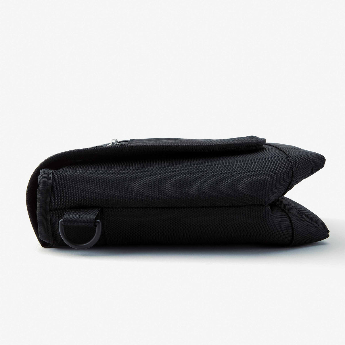 freezable-brooklyn-crossbody-q1 freezable-brooklyn-crossbody-black-ecofreeze-plus-flat_b62870bb-68b1-4c0c-846f-a30840c26944.jpg